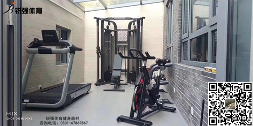 淄博某别墅区阳台的私家健身房